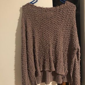 Free people sweater. In good shape !